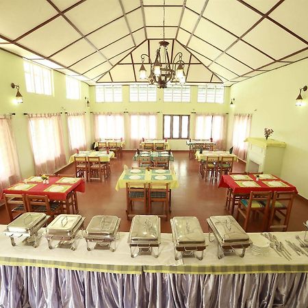 Green Jungle Holiday Resort Мунар Екстериор снимка