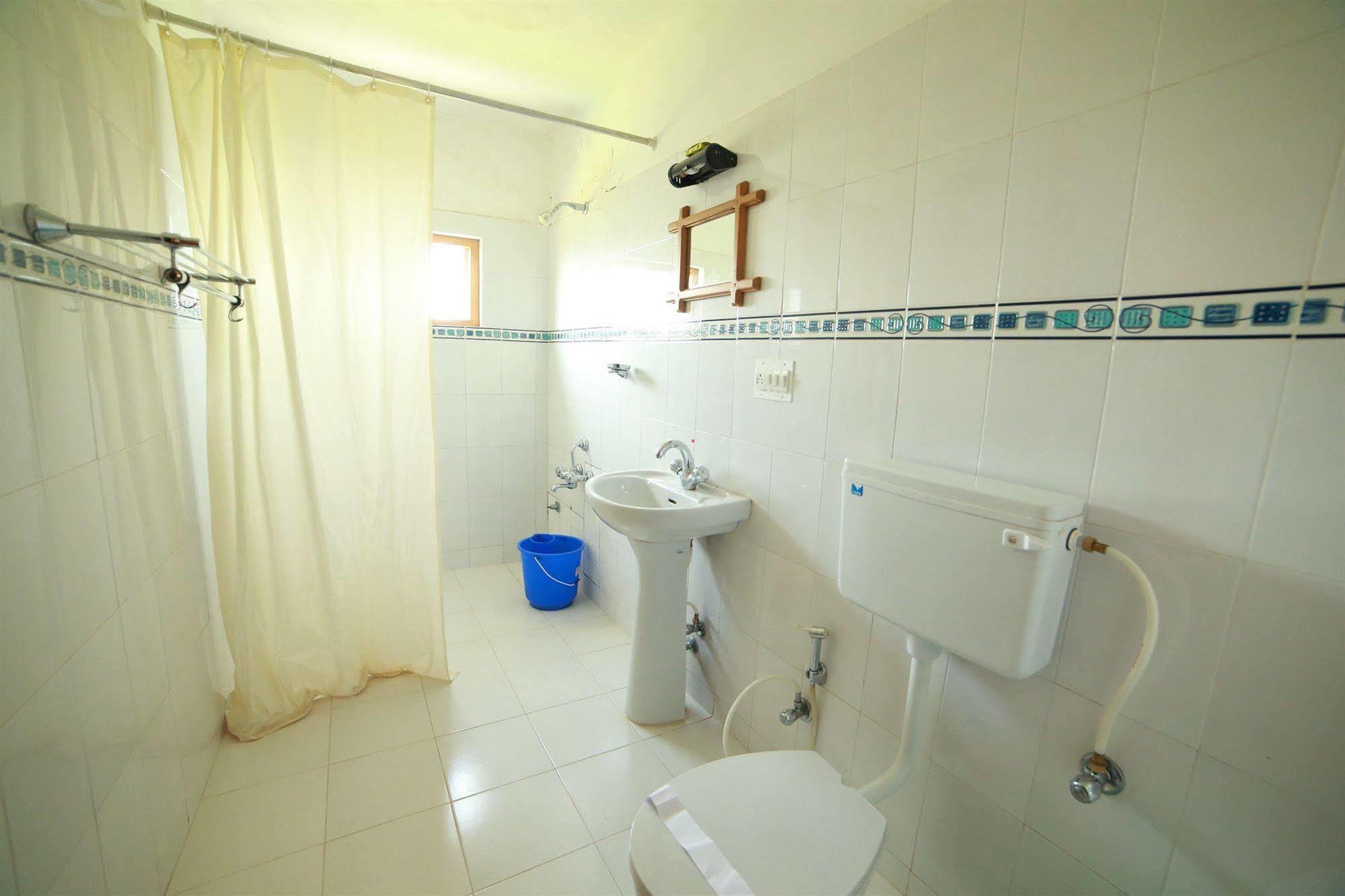 Green Jungle Holiday Resort Мунар Екстериор снимка