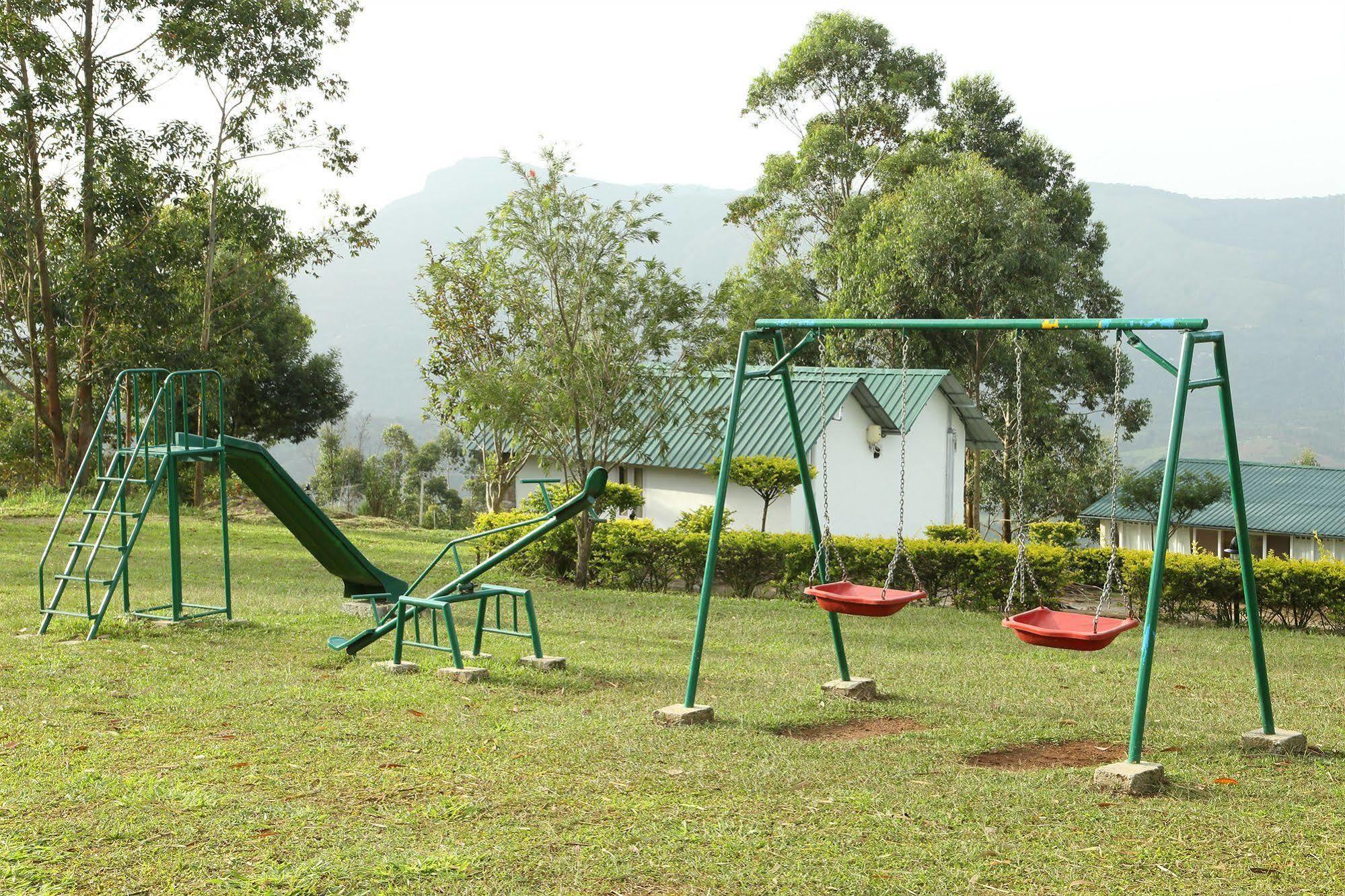 Green Jungle Holiday Resort Мунар Екстериор снимка