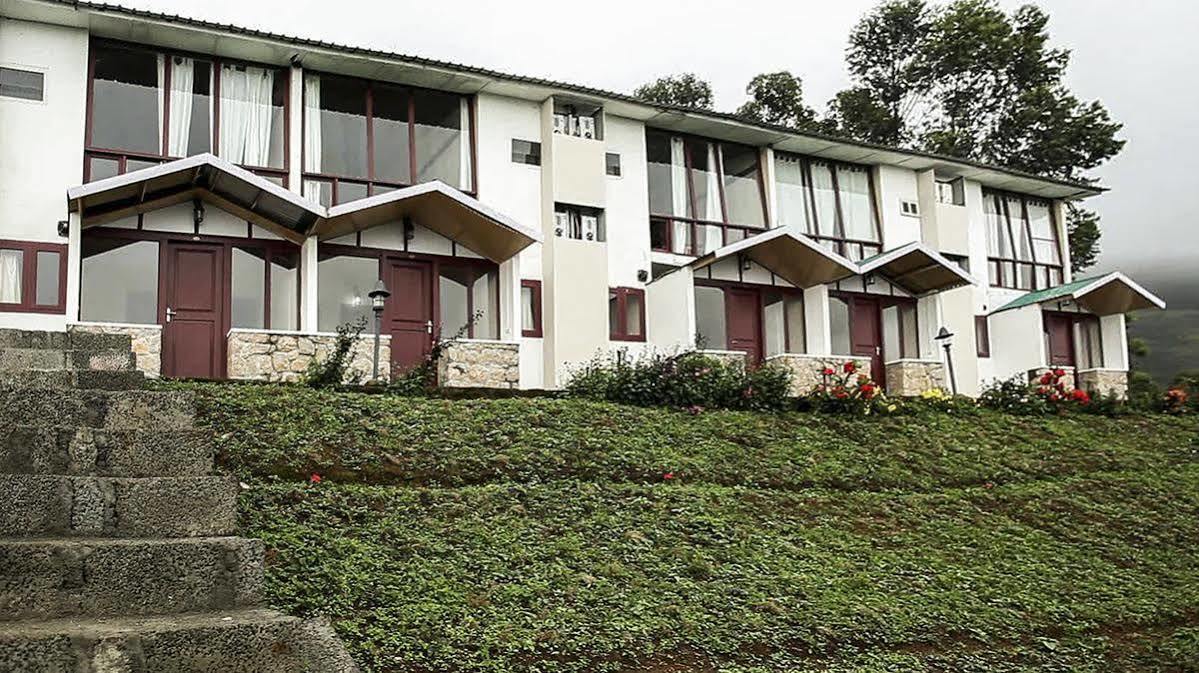 Green Jungle Holiday Resort Мунар Екстериор снимка